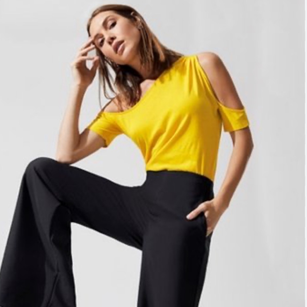 Carbo38_Off the Shoulder_Medium